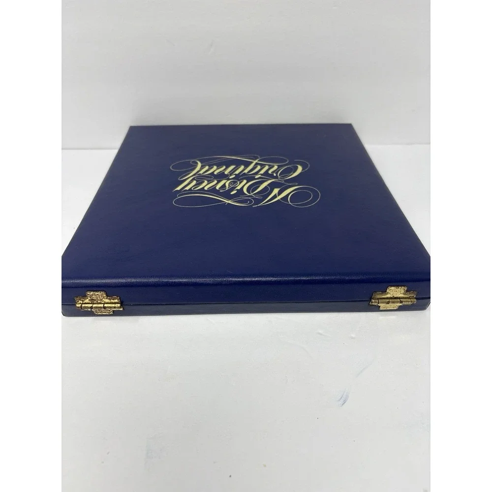 Vintage Disneyland 30th Anniversary 1985 Mickey Mouse Collector Plate Case